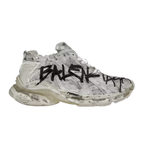 Graffiti White / 36