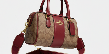 Coach-Style Bag – Chic, Confident, and Timeless