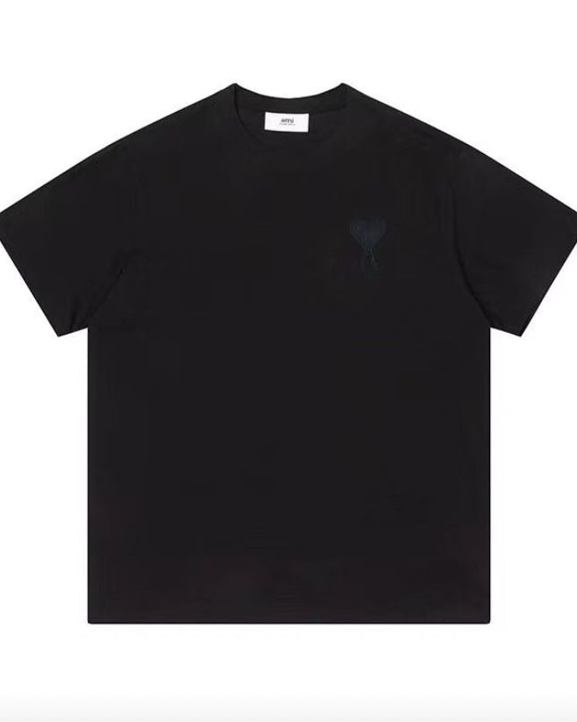 AMI Paris Classic Logo T-Shirt – Effortless French Drip 🇫🇷 - Mldripanddrop