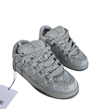 "B9" Sneaker