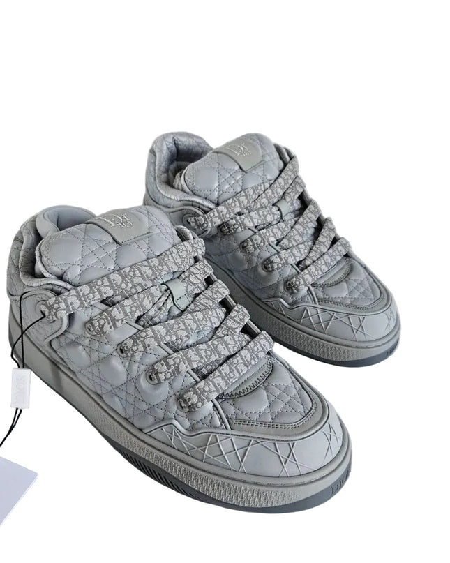 "B9" Sneaker