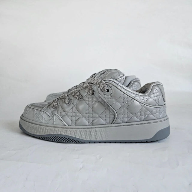 "B9" Sneaker