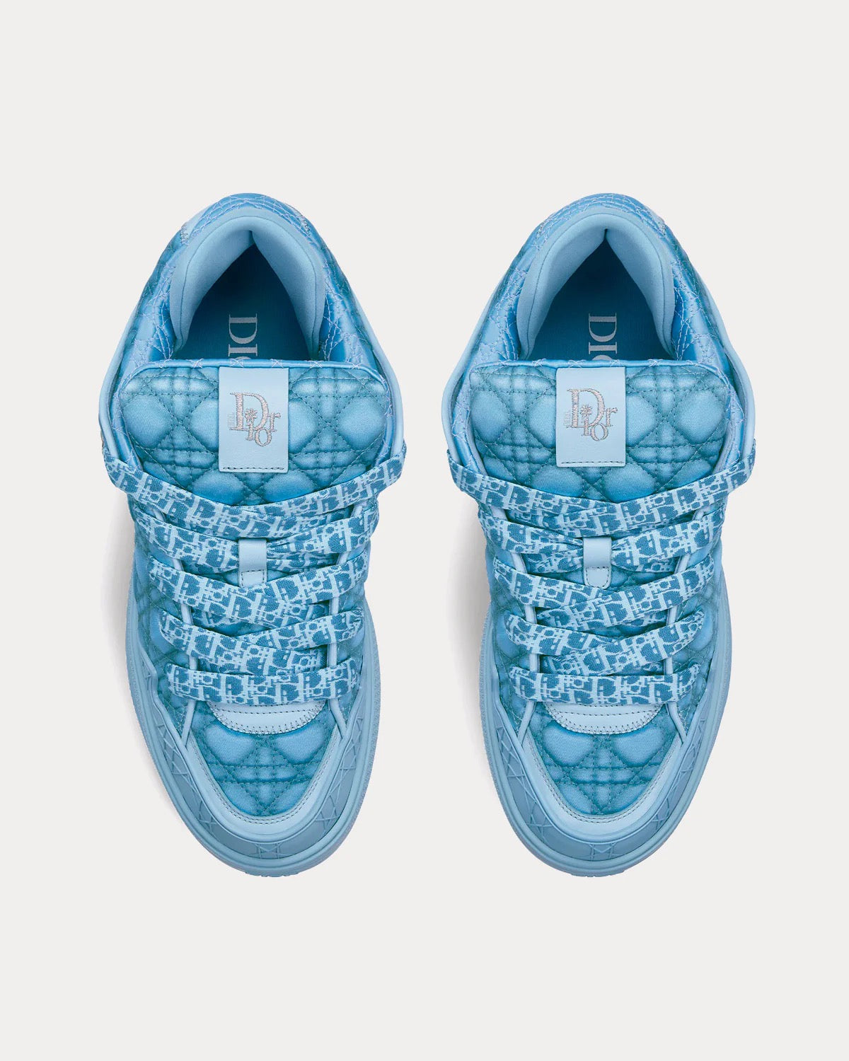 "B9" Sneaker