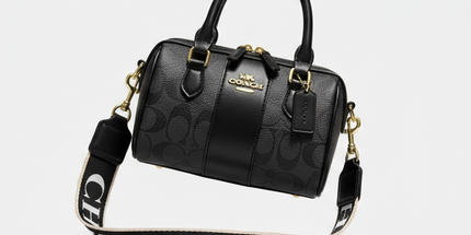Coach-Style Bag – Chic, Confident, and Timeless