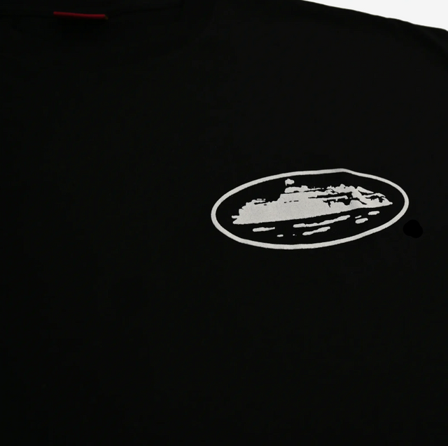 Island Classic T-shirt – product view 4