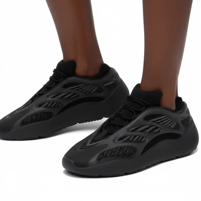 Adidas Yeezy 700 V3 Sneakers Black Adidas Yeezy 700 V3 – Future-Ready Heat Mldrip