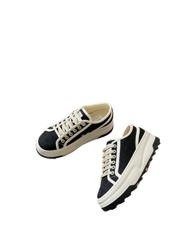 Old School Shoes – Classic Vibes, Modern Comfort