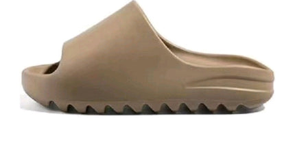 Yeezy Slides – Cloud Comfort, Everyday Flex - Mldripanddrop