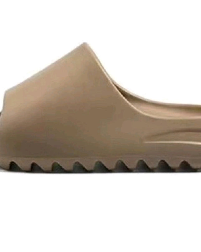 Yeezy Slides – Cloud Comfort, Everyday Flex - Mldripanddrop