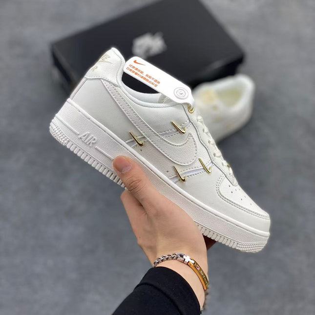 Tiffany & Co. X Nike Air Force 1 Low Shoes