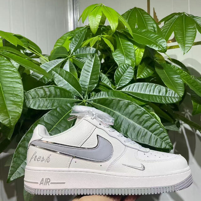 Tiffany & Co. X Nike Air Force 1 Low Shoes