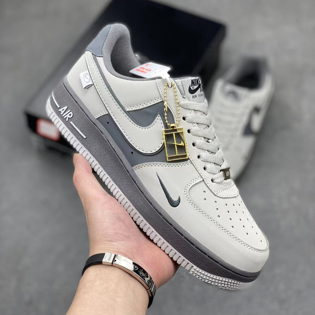 Tiffany & Co. X Nike Air Force 1 Low Shoes