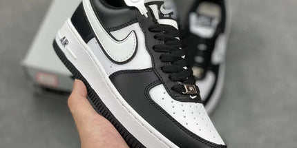 Tiffany & Co. X Nike Air Force 1 Low Shoes