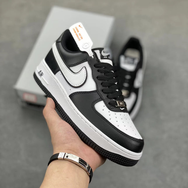 Tiffany & Co. X Nike Air Force 1 Low Shoes