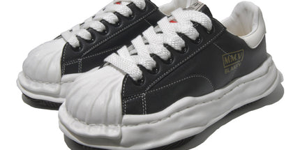 canvas shoes