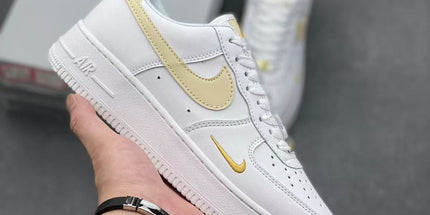 Tiffany & Co. X Nike Air Force 1 Low Shoes