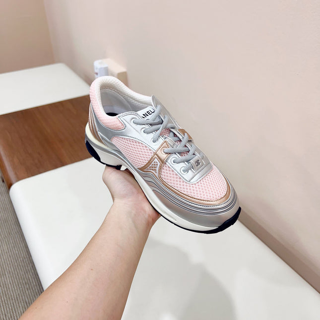 Chanel Runner Cc Logo
Sneakers