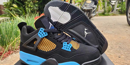 Jordan 4 Sneakers