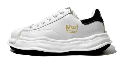 canvas shoes