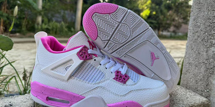 Jordan 4 Sneakers