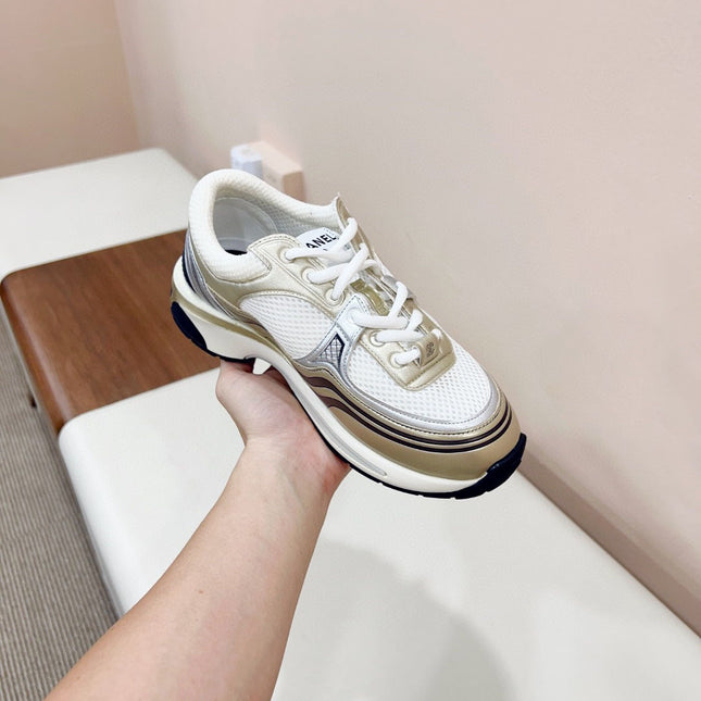 Chanel Runner Cc Logo
Sneakers