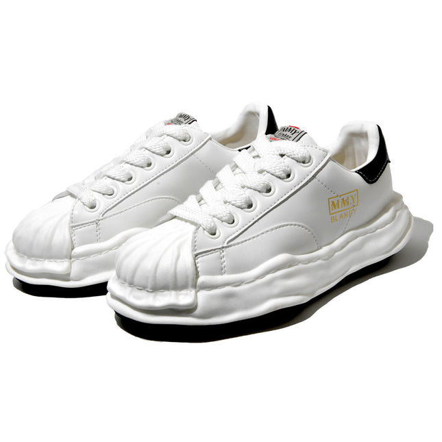 canvas shoes
