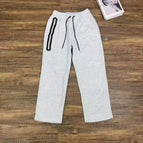 gray sweatpants