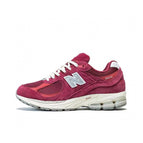 Wine red