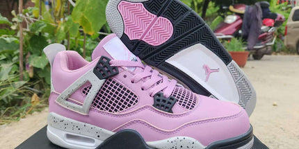 Jordan 4 Sneakers