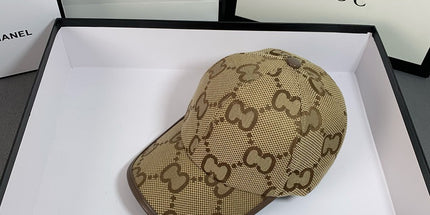 Vintage G Letter Embroidered Canvas Baseball Cap