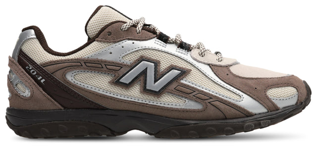 New Balance 204L - Black-Cortado