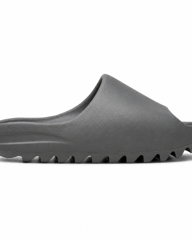 Yezzy Slides – product view 2