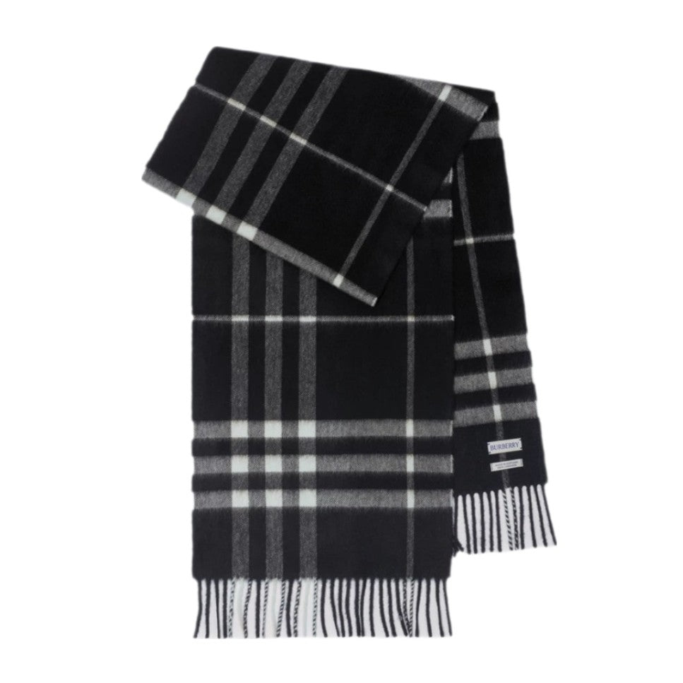 Burberry Scarf – product view 3