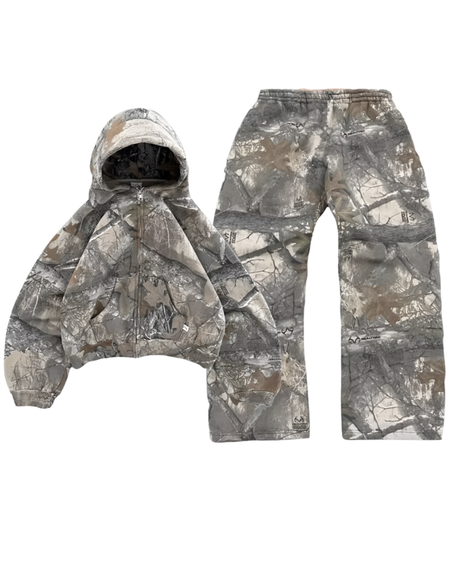 Akimbo Tracksuit – main product image