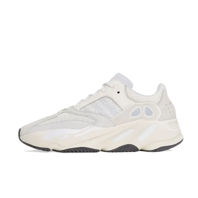 Yeezy Boost 700 — Analog